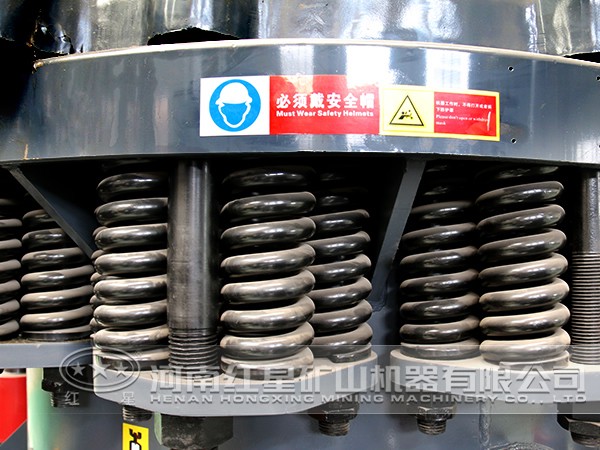 硅石圓錐破碎機(jī)性能特點 硅石圓錐破碎機(jī)性能特點