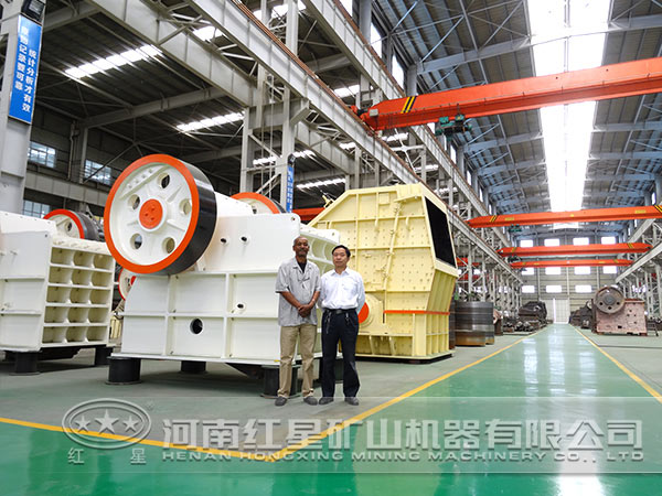 顎式破碎機生產車間 顎式破碎機生產車間