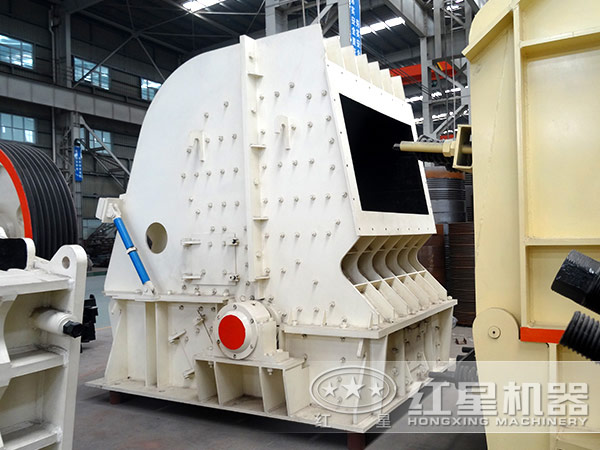 反擊式碎石機(jī) 反擊式碎石機(jī)