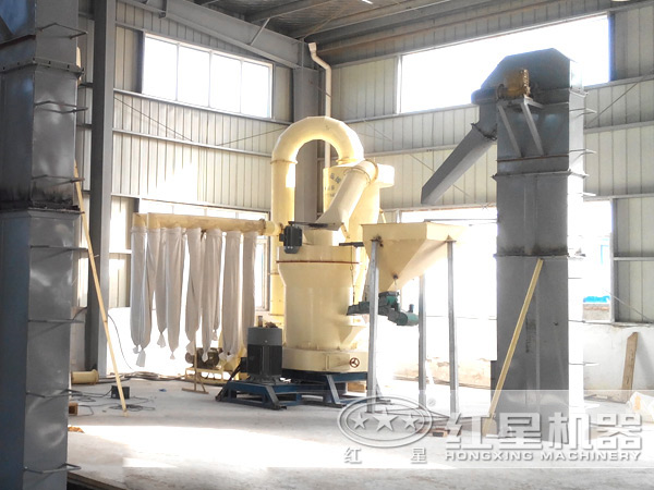 小型室內磨粉生產現場 小型室內磨粉生產現場