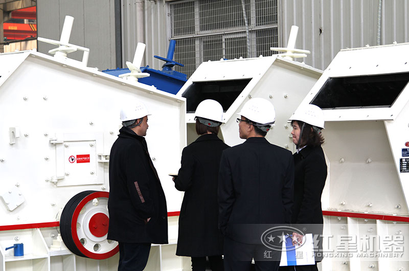 客戶參觀反擊破生產車間 客戶參觀反擊破生產車間